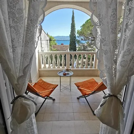 Mira Apartment