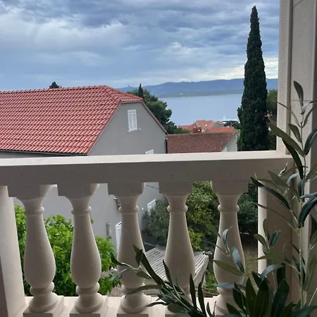 Apartment Mira