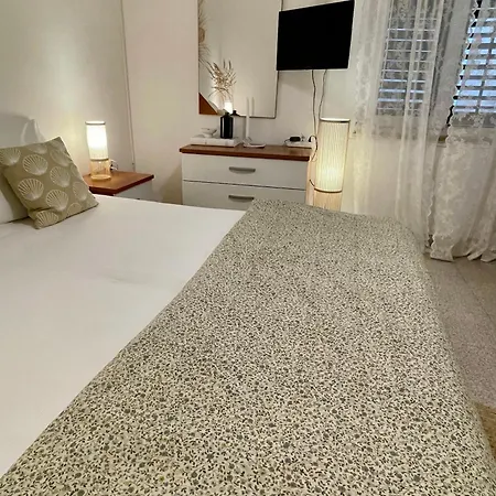 Mira Apartment *